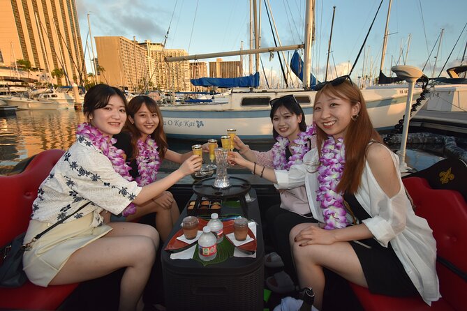 2-Hour Small-Group Gondola Excursion in Waikiki - After the gondola: Waikiki hotel stops plus Duke Kahanamoku and Ala Moana