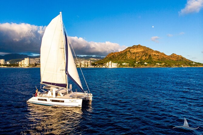 2hr Luxury Private Sailing Catamaran for 7-12 People - From Hawaiian Parasail Check-In to an Ala Wai Departure