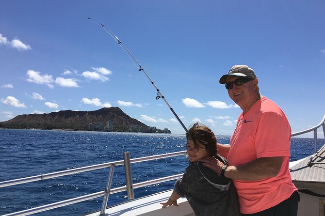 3-Hour Fishing Trip in Waikiki - Staff and Service: Friendly Captains, Helpful Deck Hands