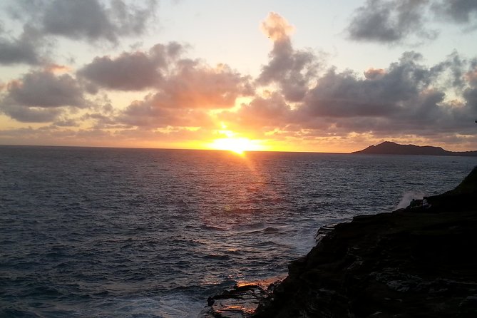 5-Hour Private Customized Luxury Convertible Tour of Oahu's South Shore - The route: from Waimanalo’s calm to Portlock’s drama