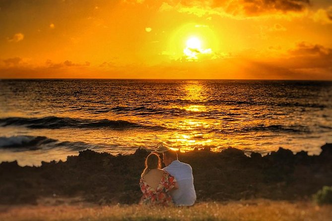 5 Hour Romantic Hawaii Jeep Tour - Halona Blowhole and Halona Beach Cove: end with drama and a calmer finish