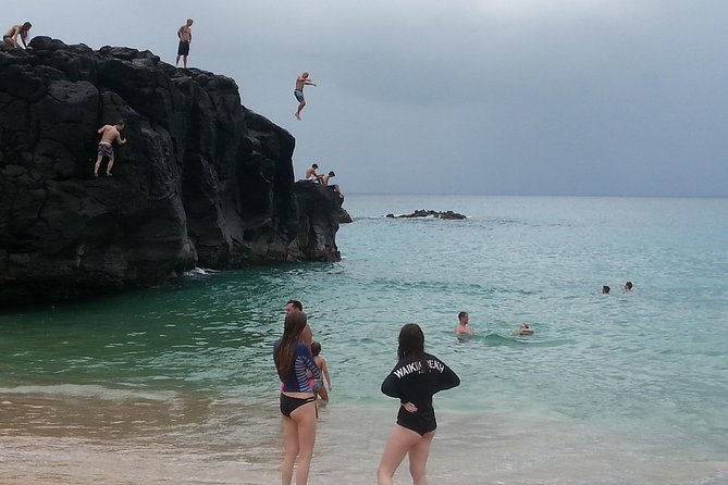 6-Hour Private Customized Luxury Convertible Tour of Oahu's North Shore - Waimea Valley: waterfall walk and optional swimming plans