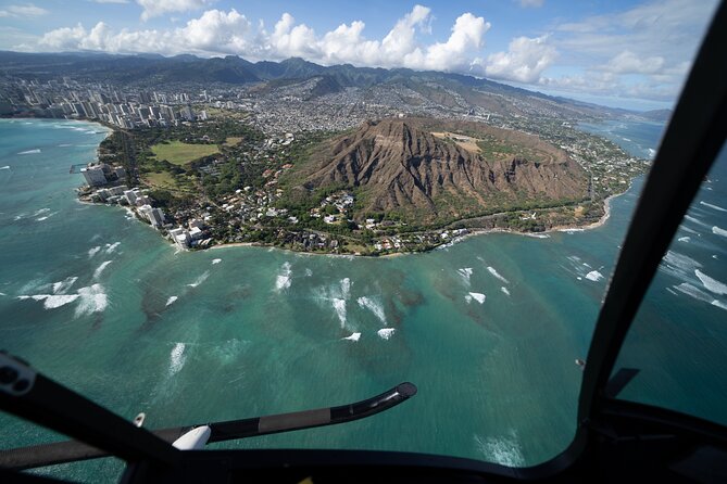 60 Minutes SHARED Helicopter Tour in Honolulu - Pearl Harbor Overhead: Ships, Memorials, and the Scale of History