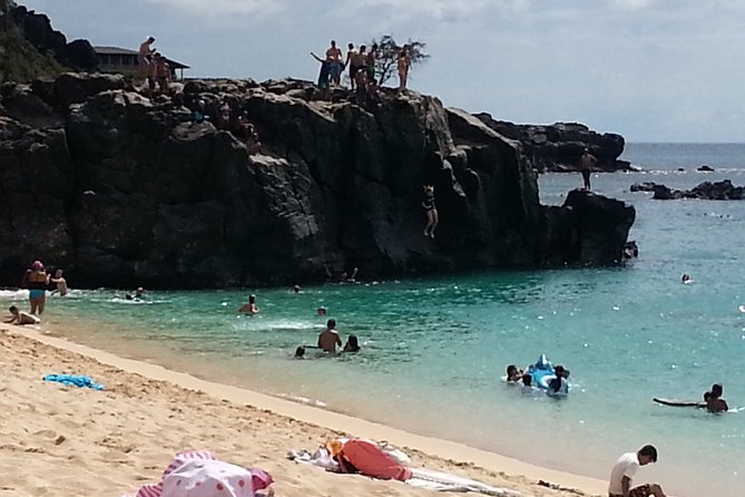 8-Hour Luxury Four Door Convertible Tour of Oahu's South and North Shores - Pipeline to Turtle Bay: Surf Landmarks, Haupia Pie, and Sunset Options