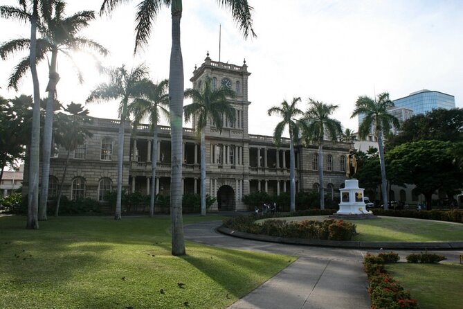 Awesome Scavenger Hunt: Royal Views Of Honolulu - Weather reality in Honolulu: plan for moving rain