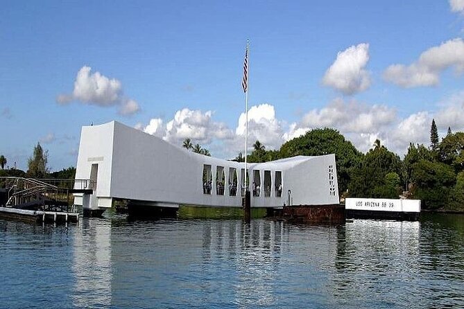 Battleships of WWII at Pearl Harbor from Waikiki - Quick takeaways
