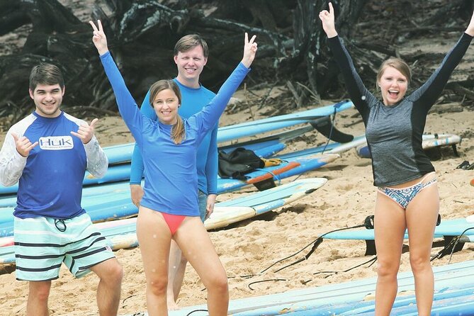 Beginner Surf Lesson at North Shore Haleiwa, Oahu - What it feels like to paddle and ride in the turtle zone