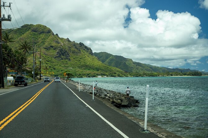 Best Of Oahu: Grand Circle Island Small Group Tour From Waikiki - Dole Plantation and King Kamehameha Statue: Pineapple Time and Royal Hawaii