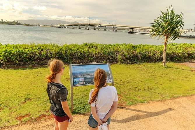 Best of Oahu: Pearl Harbor, Arizona Memorial and the Polynesian Cultural Center - Waikiki Hotel Pickup and the 6:30 am Start