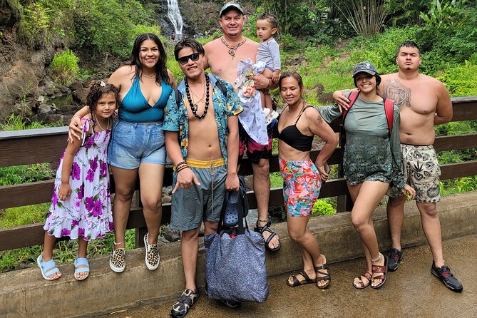 Byodo Temple and Waimea Botanical Garden Tour - Halona Blowhole: quick in, quick out, great ocean drama