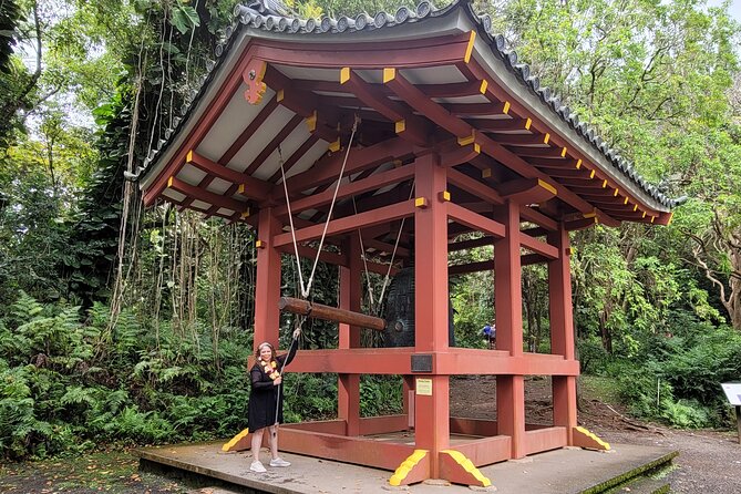 Byodo Temple and Waimea Botanical Garden Tour - Leonard’s Malasadas: tasty, early, and not guaranteed