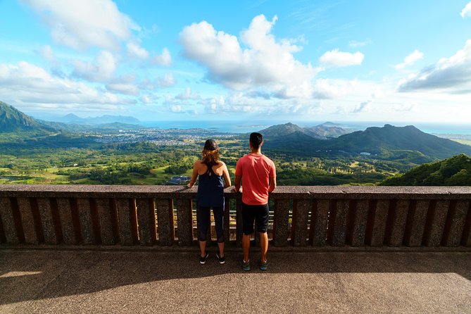 Circle Island (Holoholo Mokupuni) from Ko'olina - Stop 1: Green World Coffee Farms for Farm-to-Table Tasting