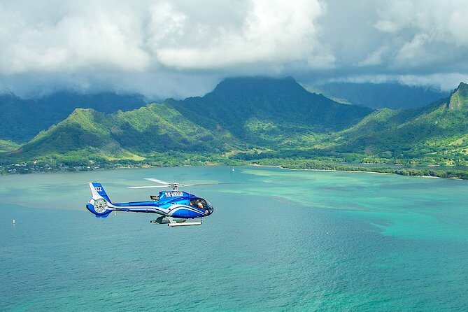 Complete Island Oahu Helicopter Tour - Honolulu by air: Waikiki shoreline and Diamond Head (Lē‘ahi)