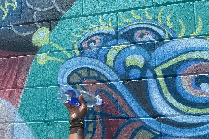 Creative Soul Scavenger Hunt of Waikiki Oahu - Duke Kahanamoku Beach as your launching pad