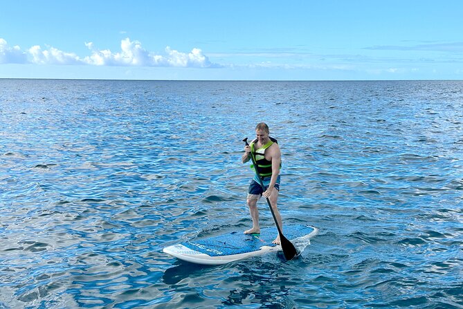 Deluxe Turtle Snorkeling Escapade at Waikiki - Crew Matters: Dustin, Gary, and the Captain’s Friendly Guidance