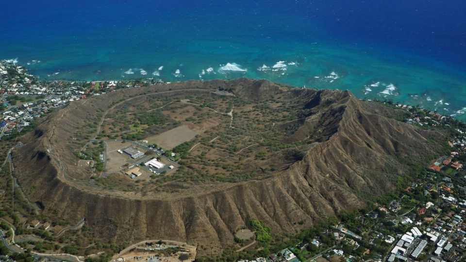 Diamond Head Manoa Falls - What the Reviews Emphasize Most (And Why You Should Care)