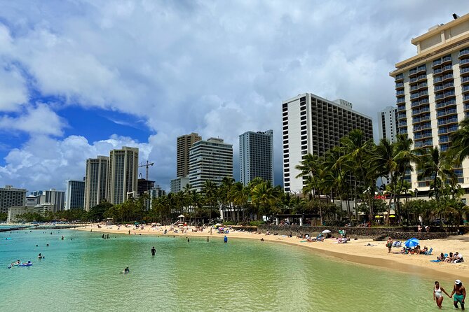 Downtown Honolulu Food Tour with 5 Local Favorites Tastings - Stop 3: Fort DeRussy Beach Park and the Hawaiian Army Museum Area