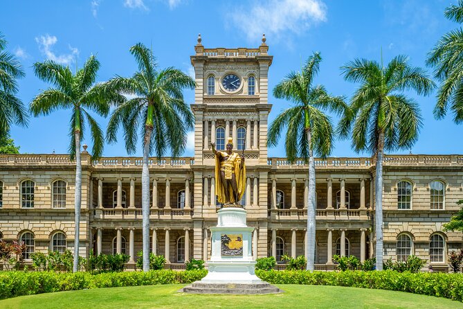 Downtown Honolulu Self Guided Walking Audio Tour - Stop-by-Stop: From Kamehameha to Iolani Palace (and the People Remembered After Pearl Harbor)