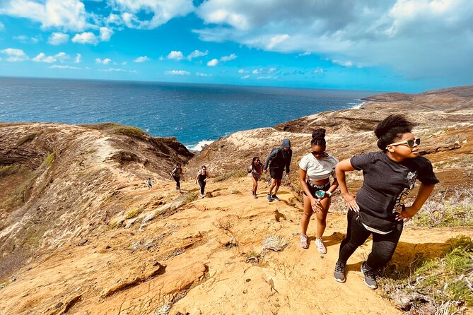 East Side Tour -Hike, Beach, Food, Photo - Hawaiian plate lunch: pay separately, eat like you’re doing it right