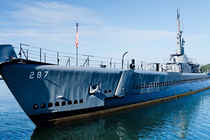 Exclusive Pearl Harbor and USS Arizona All-Access Private Tour - Downtown Honolulu stops: Aloha Tower, Iolani Palace, and the monarchy story you can actually see