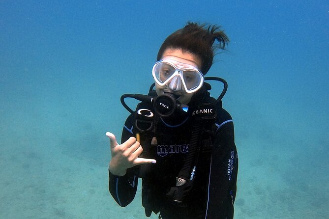 First Time Introductory Scuba Dive - What You Learn Before You Go Under