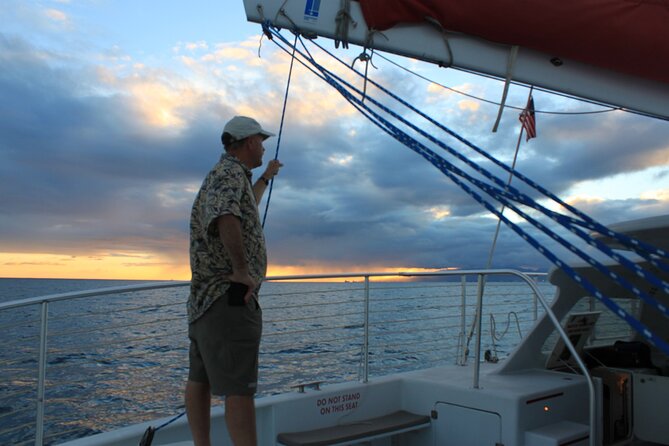 Friday Fireworks Dinner Sail from the Hilton Hawaiian Village - Front-row Friday fireworks at Hilton Hawaiian Village