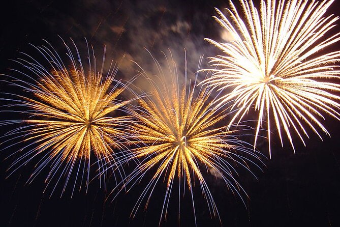 Friday Fireworks Dinner Sail from the Hilton Hawaiian Village - Meeting up and making the most of the 6:00 pm start