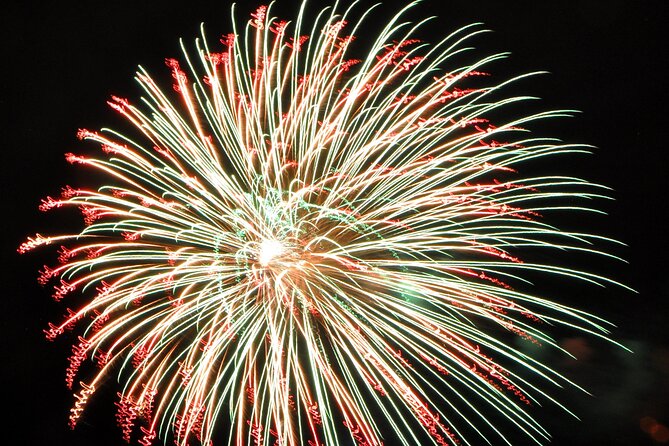Friday Fireworks Dinner Sail from the Hilton Hawaiian Village - The Spirit of Aloha experience: deck seating, barefoot vibes, and the bar