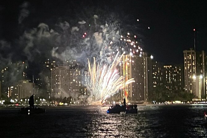 Friday Night Waikiki Fireworks Cruise - Weather and timing: why Friday nights are simple but not guaranteed