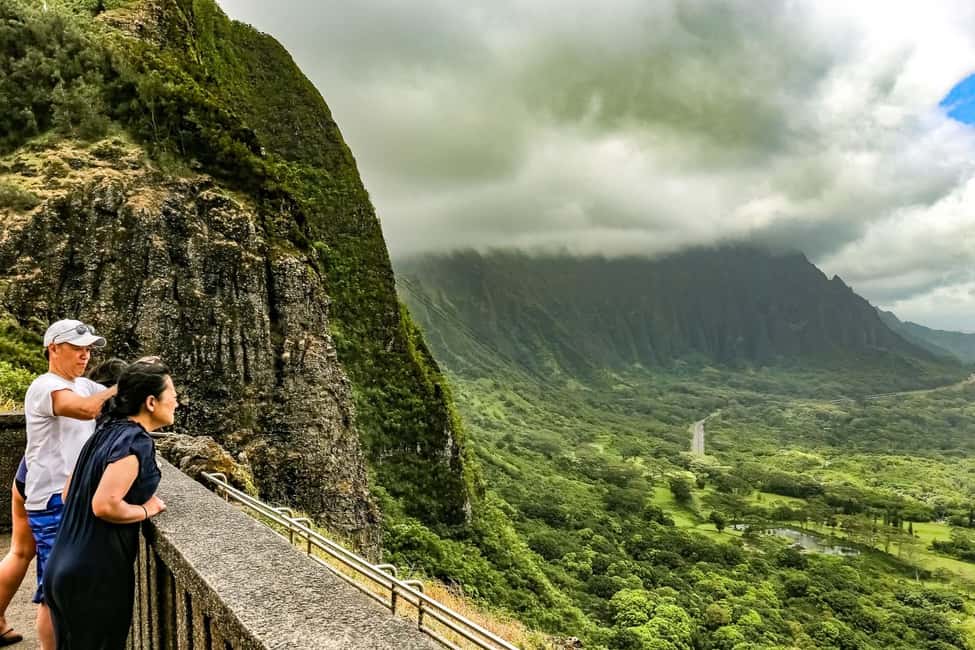 From Waikiki: Oahu Circle Island Tour - From Waikiki pickup to 5:00 PM drop-off: the real pace of the day