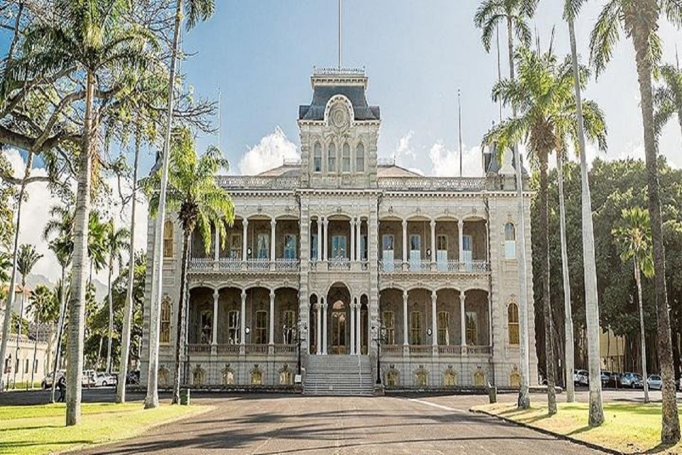 From Waikiki: USS Arizona Memorial and Honolulu City Tour - The Honolulu Part: Punchbowl and Royal Landmarks by Bus