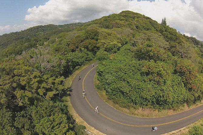 Full Day Oahu Bike, Hike, Sail and Snorkel Combo - Diamond Head sail: a 38-foot catamaran with a reef-ready plan