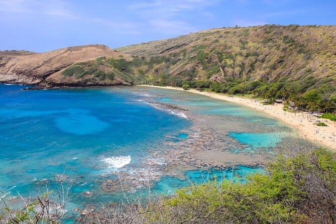 Hanauma Bay Snorkel Lesson - Small group size (max 5) and the certified-guide rule