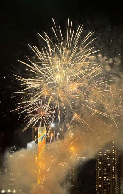Honolulu: 1-Hour Friday Night Fireworks Cruise with Drinks - Quick Reasons to Book This Fireworks Cruise