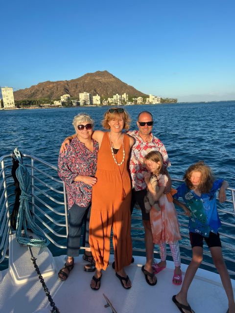 Honolulu: Deluxe Waikiki Snorkel and Wildlife Cruise - From Pier B at Kewalo Basin: Easy Start, Clear Setup