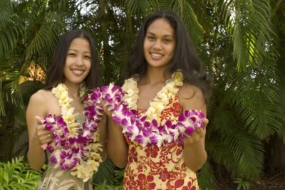 Honolulu Honeymoon Airport Lei Greeting - Where You Meet, Where It Happens: Baggage Claim Details