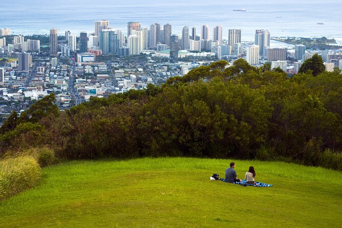 Honolulu Rainforest Self-Guided Audio Tour - Tantalus–Arboretum Trail (free) and Punchbowl’s National Memorial Cemetery (Stops 5–6)