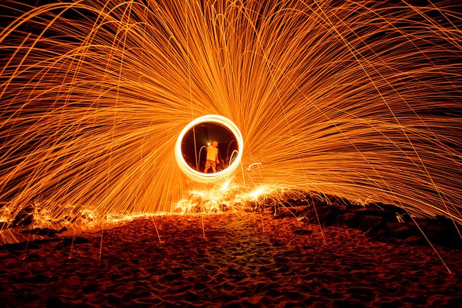 Honolulu Sunset & Light Painting Experience - Honolulu Zoo meeting point and Waikiki pickup: keep it simple