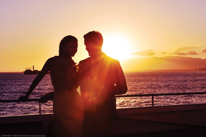 Honolulu: Three Star Deluxe Sunset Dinner Cruise and Show - Dinner details: what the 5-course menu really means for your night