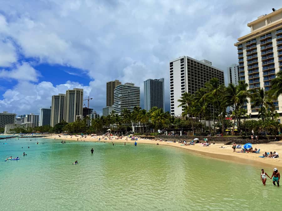 Honolulu: Waikiki Food Tour with Local Guide - Poke Bowls and Japanese Treats with a Hawaiian Twist