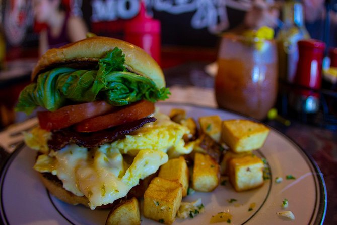 Honolulu's Walking Food Tour - The guides: Max and Nalu bring food plus context