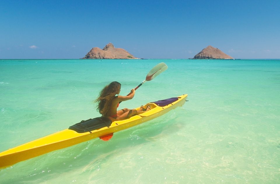 Kailua: Mokulua Islands Guided Kayak and Snorkeling Tour - The paddle out: Ko‘olau views, white sands, and coral heads