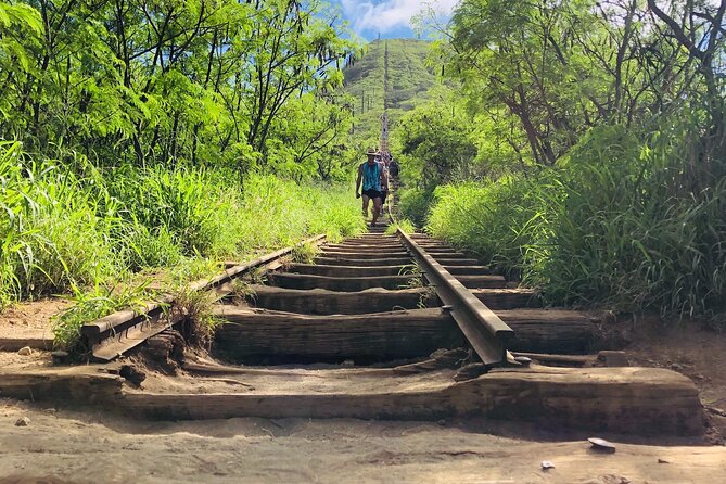 Koko Head E-Bike Ride and Hike Tour - Diamond Head Lighthouse and Amelia Earhart lookout: quick stop, big views