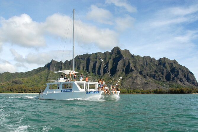 Kualoa Ranch: Ocean Voyage Tour - Mokoli’i Island and Hokule’a Beach: the photo stop that makes the cruise worth it
