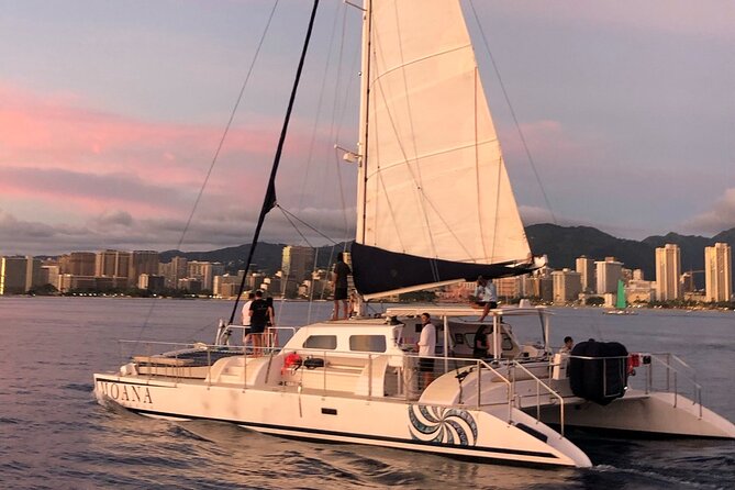 Moana’s VIP Waikiki Turtle Snorkeling Experience on Nalu - Diamond Head stop: why this famous view fits a short VIP outing