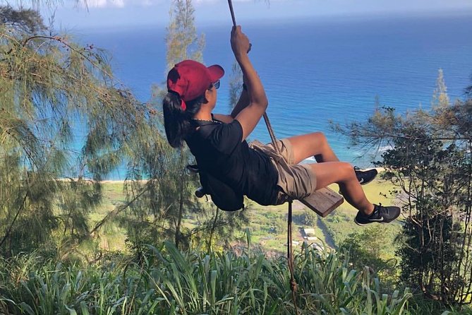 North Shore Tour Guide Hike - From Haleiwa to the Trail: the North Shore setting and start