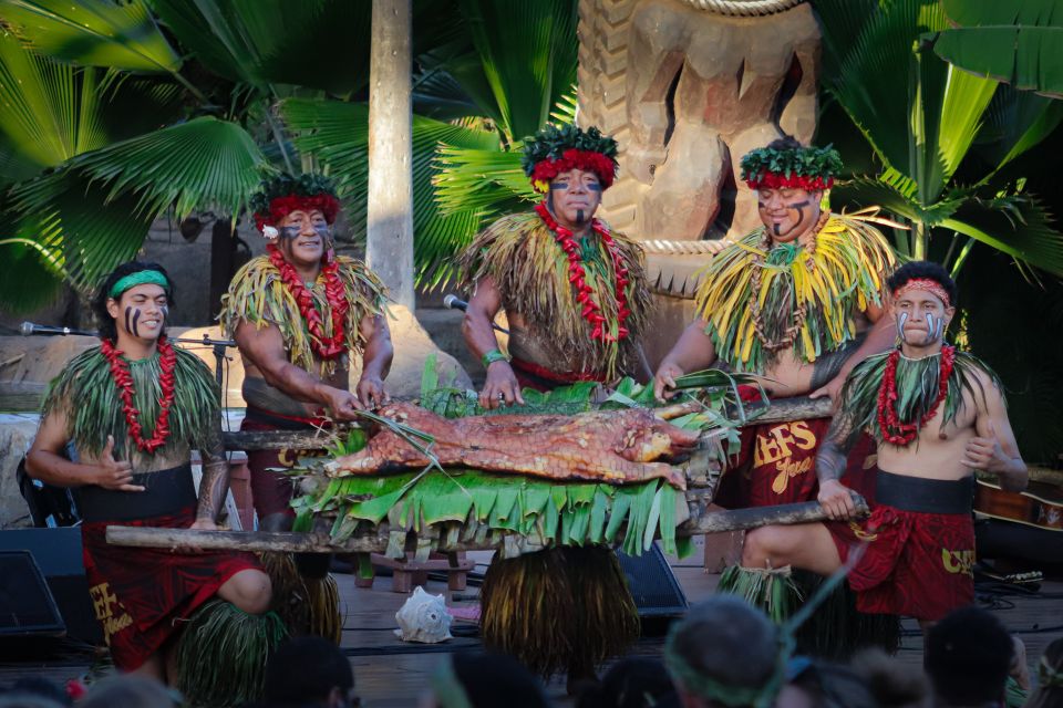 Oahu: Chief's Luau Dinner Show - The hands-on Polynesian activities: weaving, tattooing, spear throwing, and fire-making