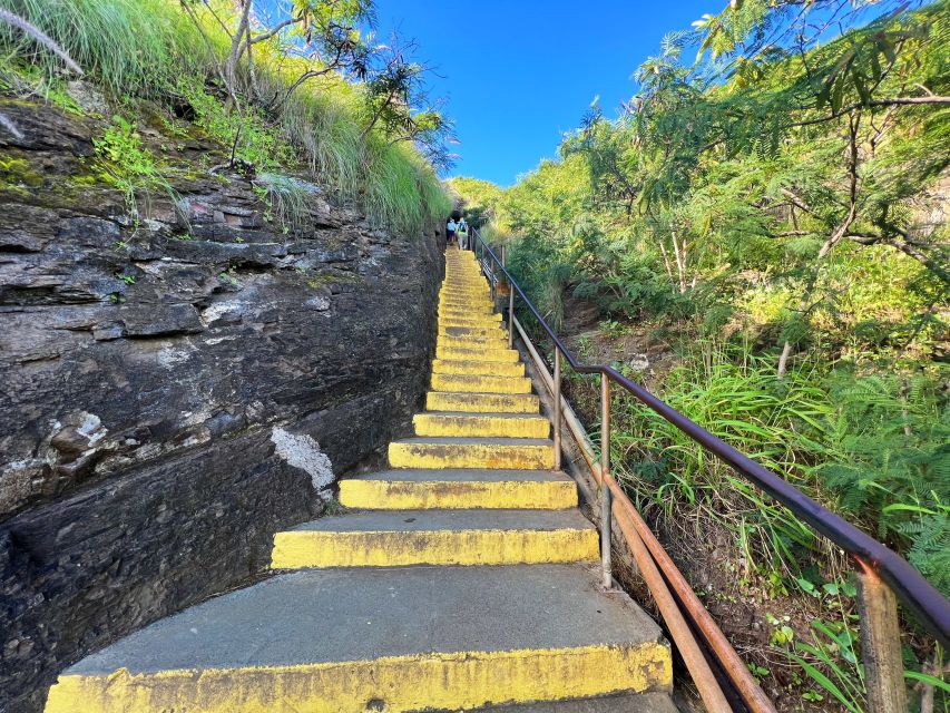 Oahu: Diamond Head Crater Trailhead Transfer & Entry Fee - What to bring (and what not to bring) for a smoother climb
