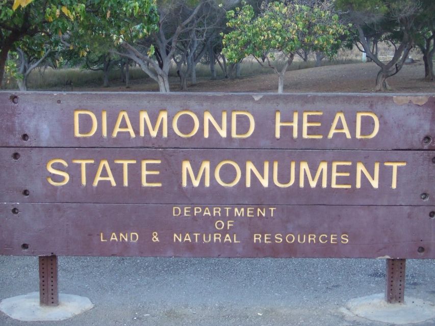 Oahu: Diamond Head Sunrise Hike with Acai Bowl and Malasada - Malasada at the foot of Diamond Head: sweet finish, not a sugar crash