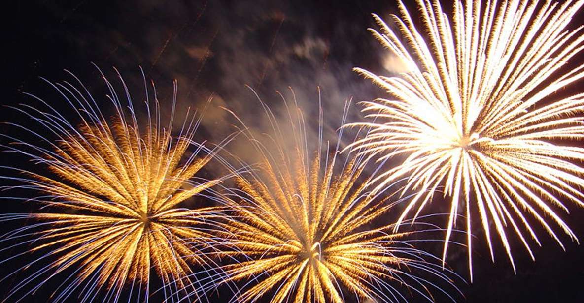 Oahu: Friday Night Fireworks Sail from Hilton Hawaiian Pier - Friday Night Fireworks From the Water: What You’re Actually Paying For